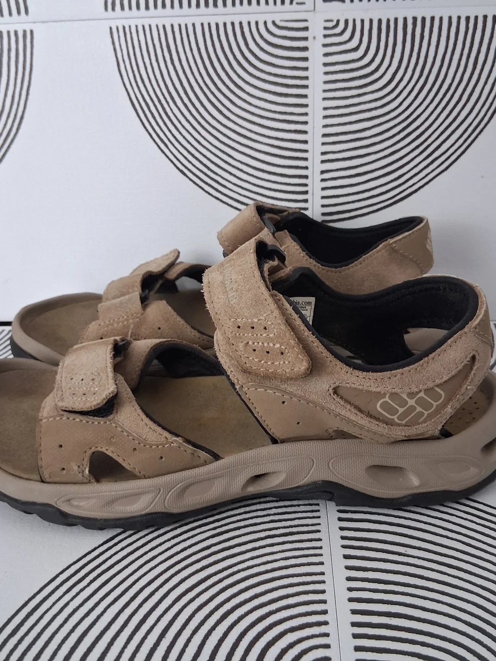 Columbia Sportswear Techlite Mens 7 Brown Tan Strappy Hiking Comfort Sandals